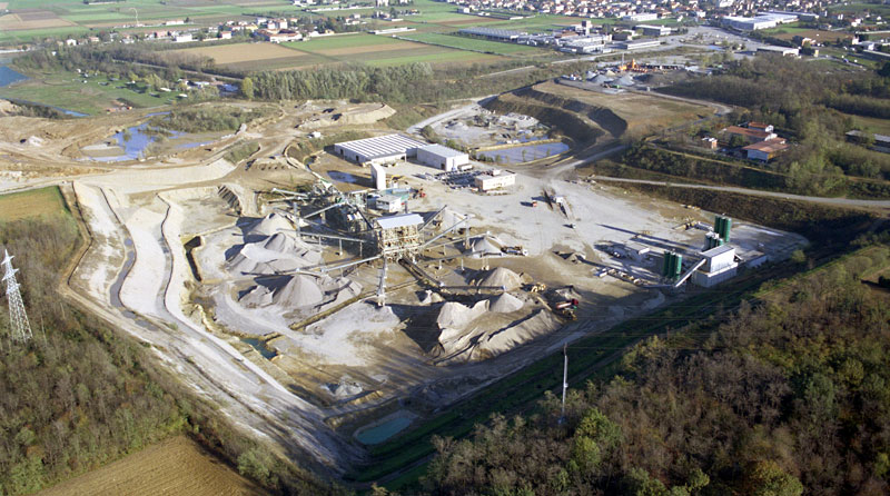 Veduta aerea della HEPILKO GROUP S.r.l. (gia' CAVA FUSI S.r.l.)